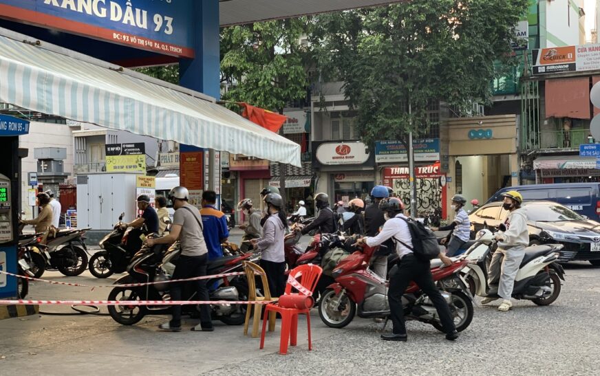 Khủng hoảng eo biển Hormuz: Việt Nam đối mặt rủi ro thiếu hụt nhiên liệu khi các nước láng giềng siết chặt xuất khẩu