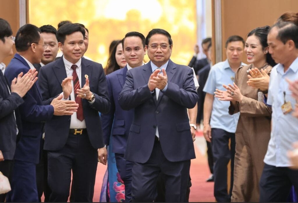 THỦ TƯỚNG CHÍNH PHỦ TRI ÂN VÀ ĐẶT NIỀM TIN VÀO CỘNG ĐỒNG DOANH NGHIỆP CHO MỤC TIÊU TĂNG TRƯỞNG HAI CON SỐ