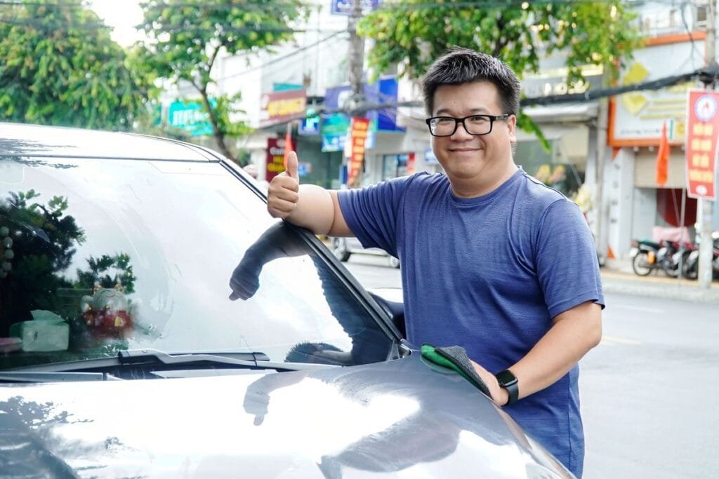 Chủ xe VinFast VF 5 ở Cần Thơ: “Bài toán kinh tế là lý do gắn bó với xe điện”