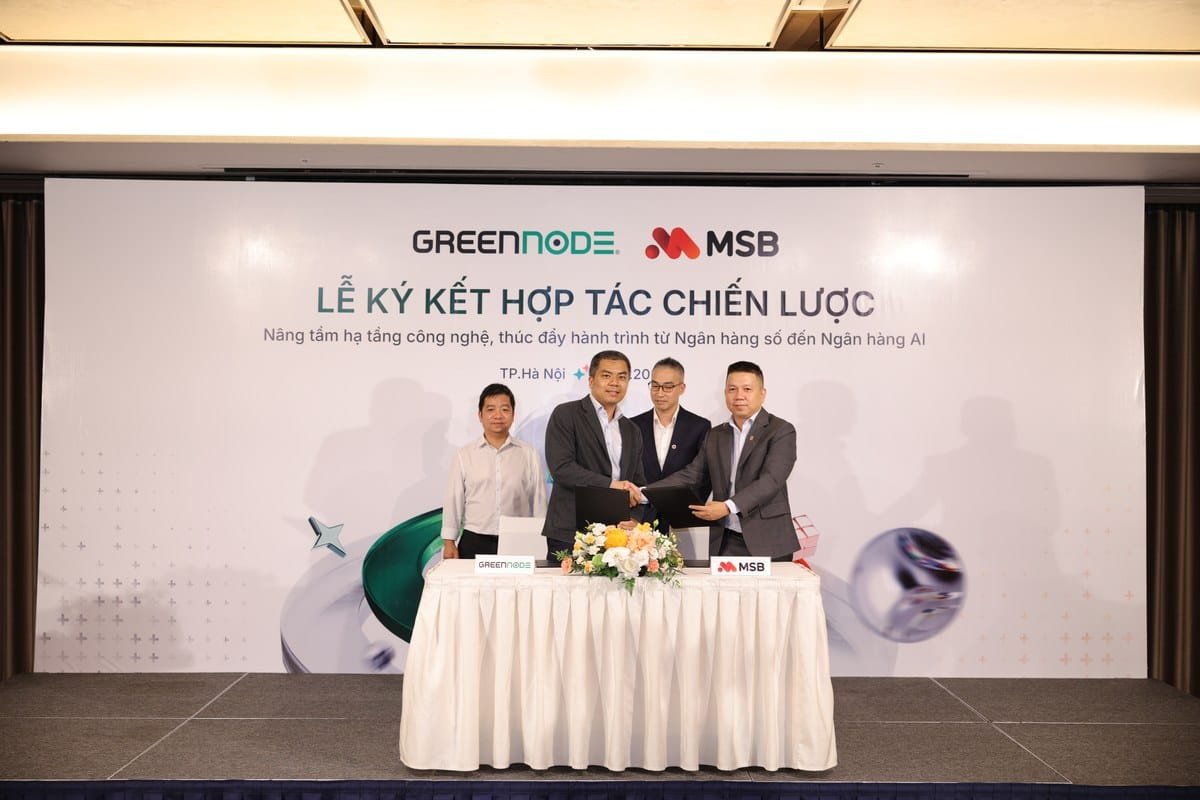 Đại diện GreenNode và MSB bắt tay hợp tác chiến lược, đưa AI phục vụ khách hàng