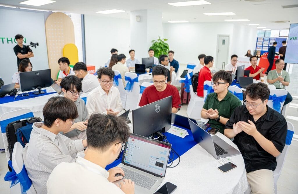 Viettel và NVIDIA trao siêu máy tính AI cơ hội cho 12 startup Việt
