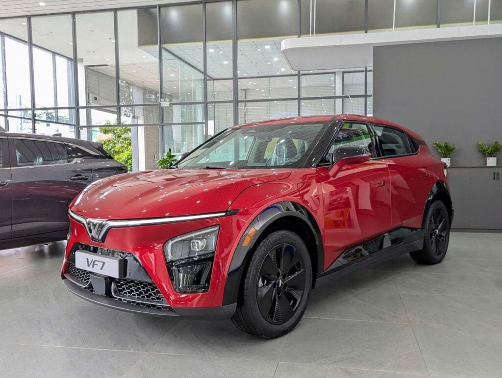 Gần 1 năm lái VinFast VF 7 Eco, chủ xe nói điều ít ai ngờ