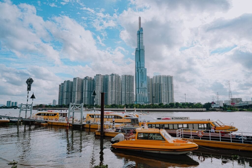 Từ ‘tổ chim’ đến ‘cánh rừng’: Việt Nam đang tái định hình chiến lược thu hút FDI