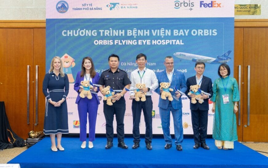 FedEx hợp tác Orbis mở rộng chăm sóc mắt tại Việt Nam