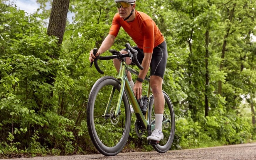 Garmin ra mắt CIRQA: Theo dõi sức khỏe 24/7, pin 10 ngày