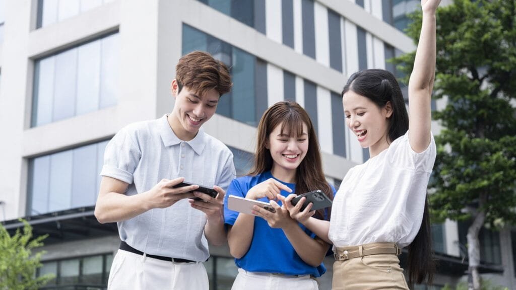 Học bổng VinaPhone và cuộc săn mã dự thưởng mùa tựu trường
