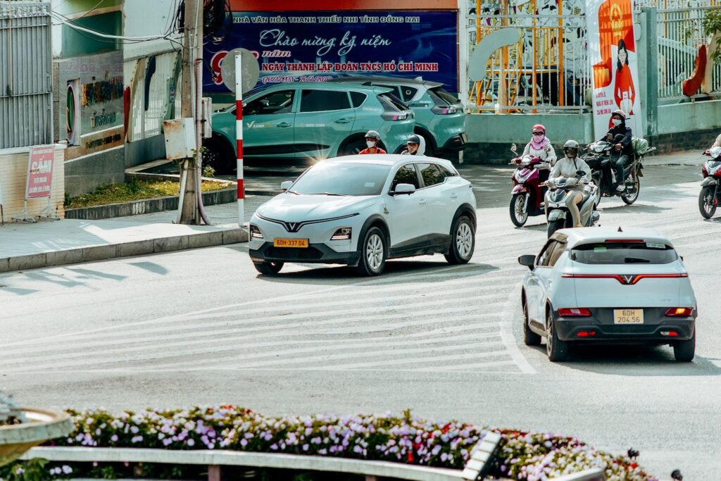 Yếu tố nào thúc đẩy người tiêu dùng Việt Nam chuyển sang xe điện?