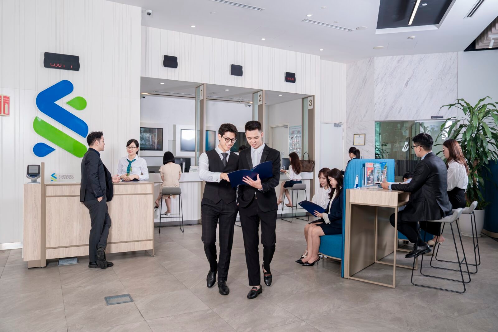 Standard Chartered dự báo Việt Nam ưu tiên tăng trưởng năm 2027, tiềm năng ổn định trong năm 2028